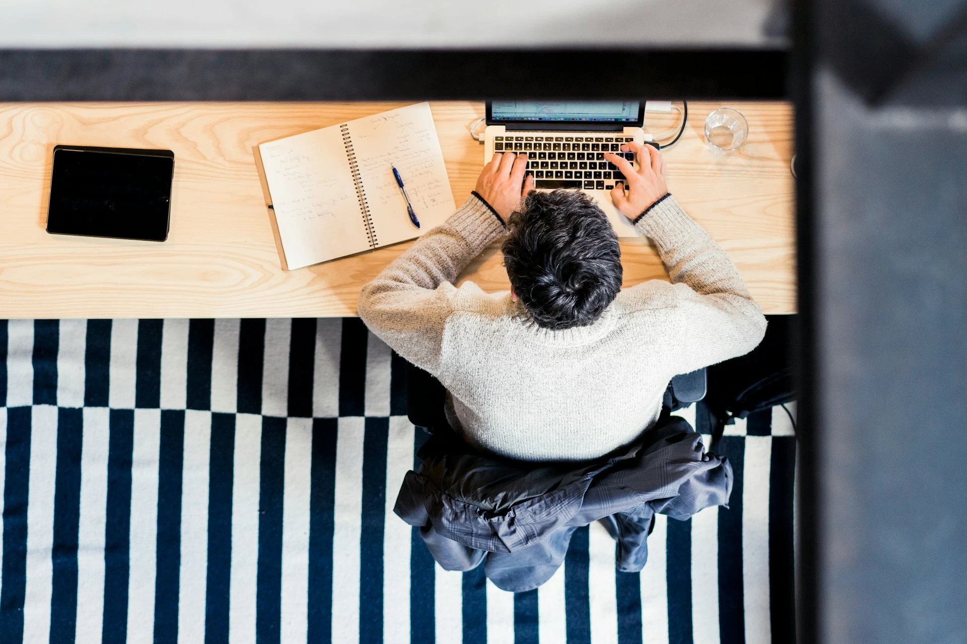 office-worker-stripes-and-laptop