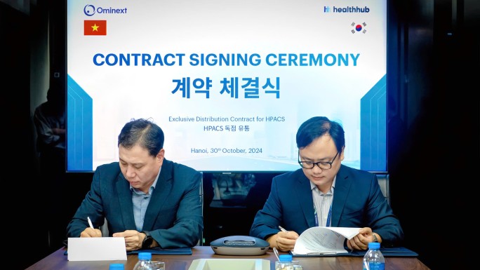 Signing-ceremony-of-exclusive-distribution-cooperation-for-the-HPACS