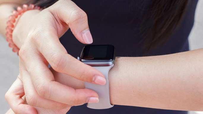 wearable-devices-in-healthcare-benefits-and-drawbacks